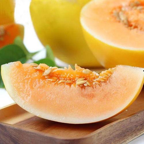 蜜瓜配馕吃,夏日清爽美食新体验